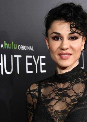 layla alizada nude|Layla Alizada Side Boob – Shut Eye (0:48)